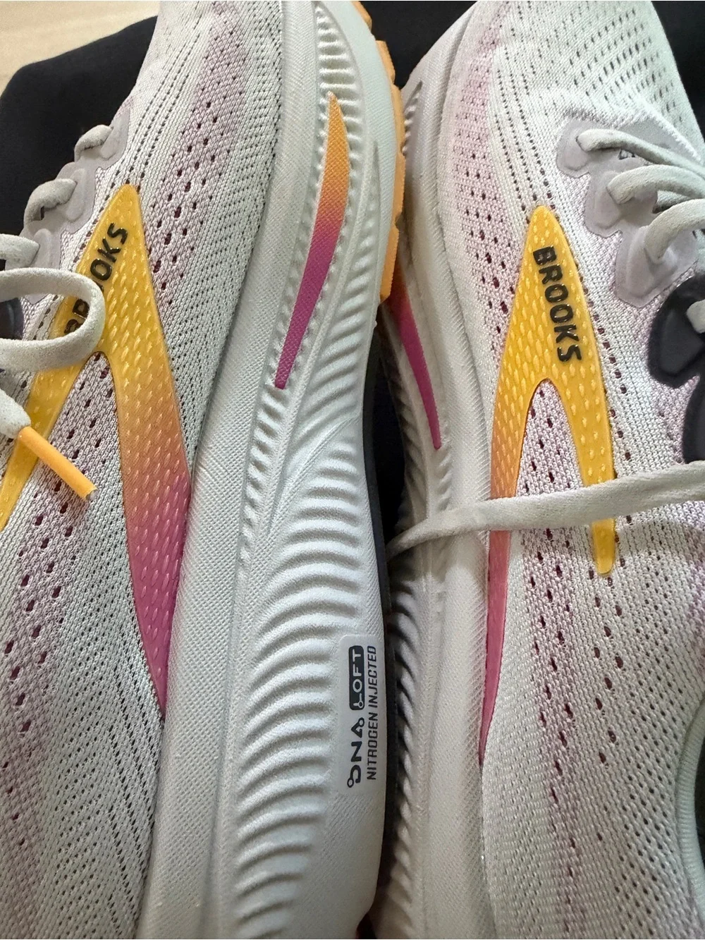Brooks Ghost 17Women’s Gray Running Shoes Pink and Yellow Gradient Accents